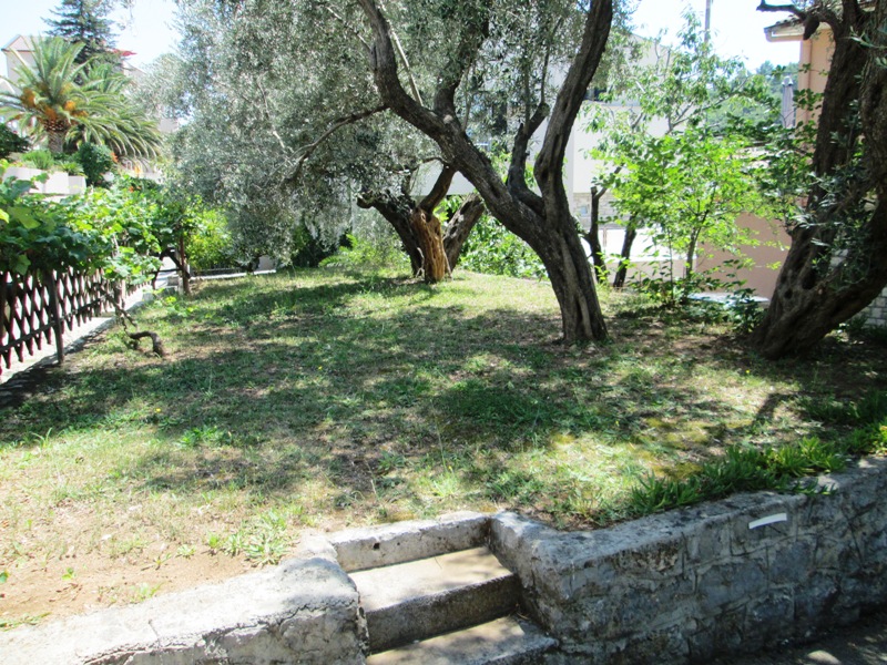 Image of House - 6 Bedrooms - 6 Bathrooms for Sale in Budva-Petrovac-Montenegro, Image 11