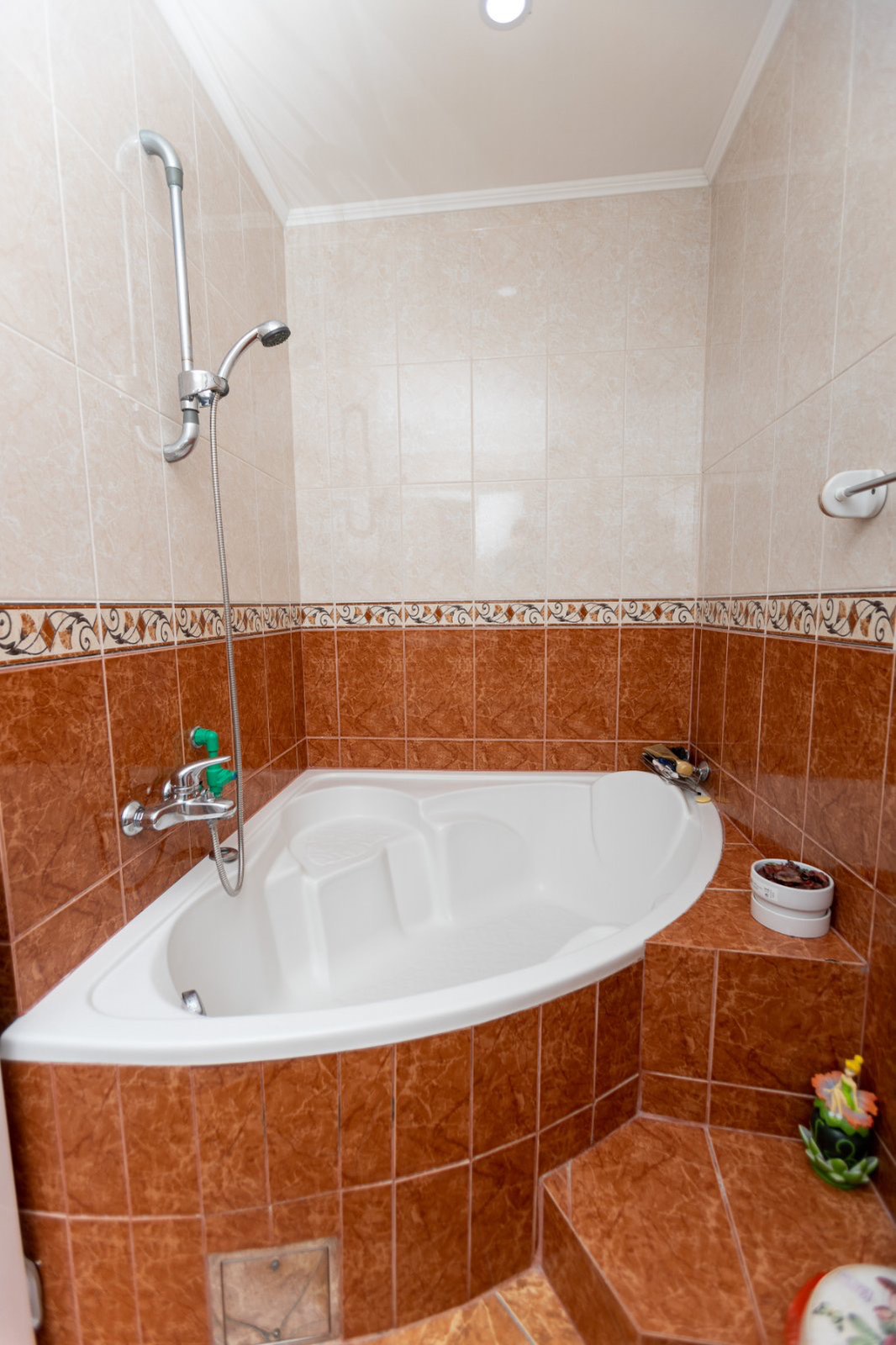 Image of House - 7 Bedrooms - 3 Bathrooms for Sale in Bar-Bar-Montenegro, Image 21