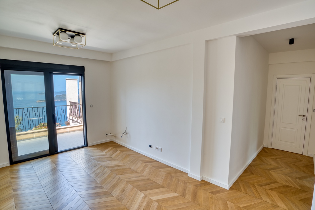 Image of Villa - 5 Bedrooms - 5 Bathrooms for Sale in Budva-Blizikuce-Montenegro, Image 10