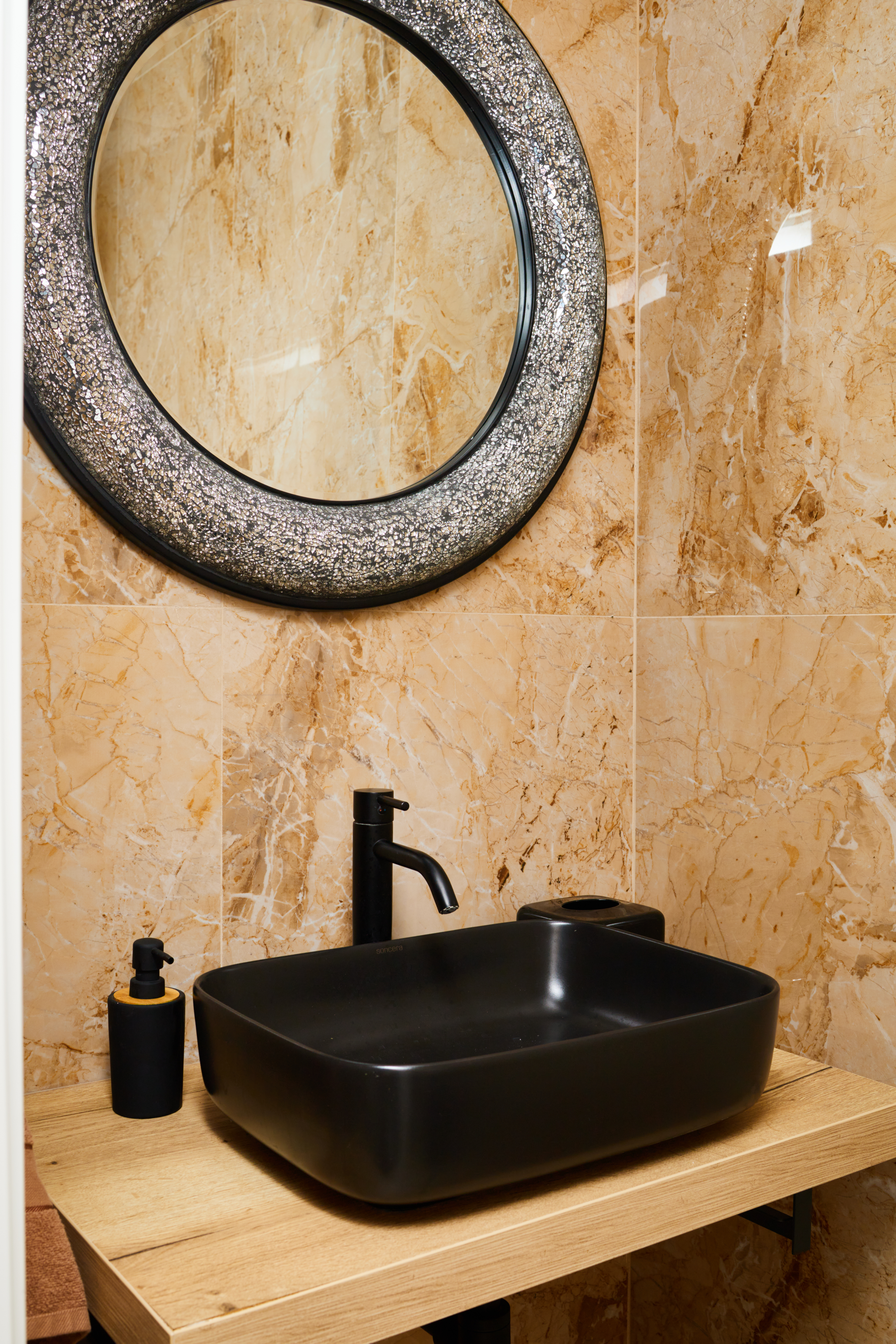 Image of Villa - 4 Bedrooms - 4 Bathrooms for Sale in Herceg-Novi-Kumbor-Montenegro, Image 27