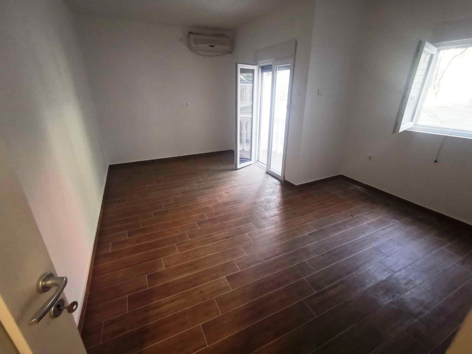 Image of Apartment - 1 Bedrooms - 1 Bathrooms for Sale in Budva-Buljarica-Montenegro, Image 1