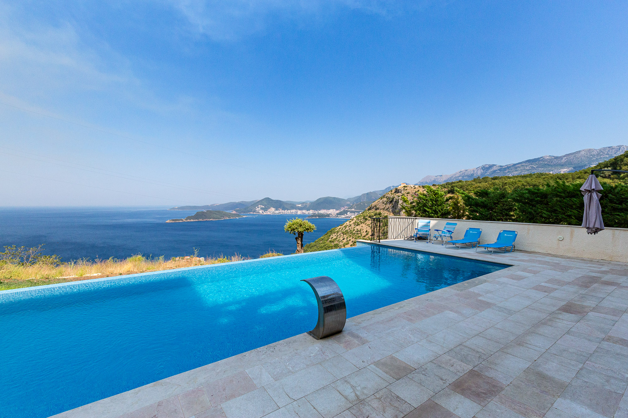 Image of Apartment - 3 Bedrooms - 1 Bathrooms for Sale in Budva-Blizikuce-Montenegro, Image 30
