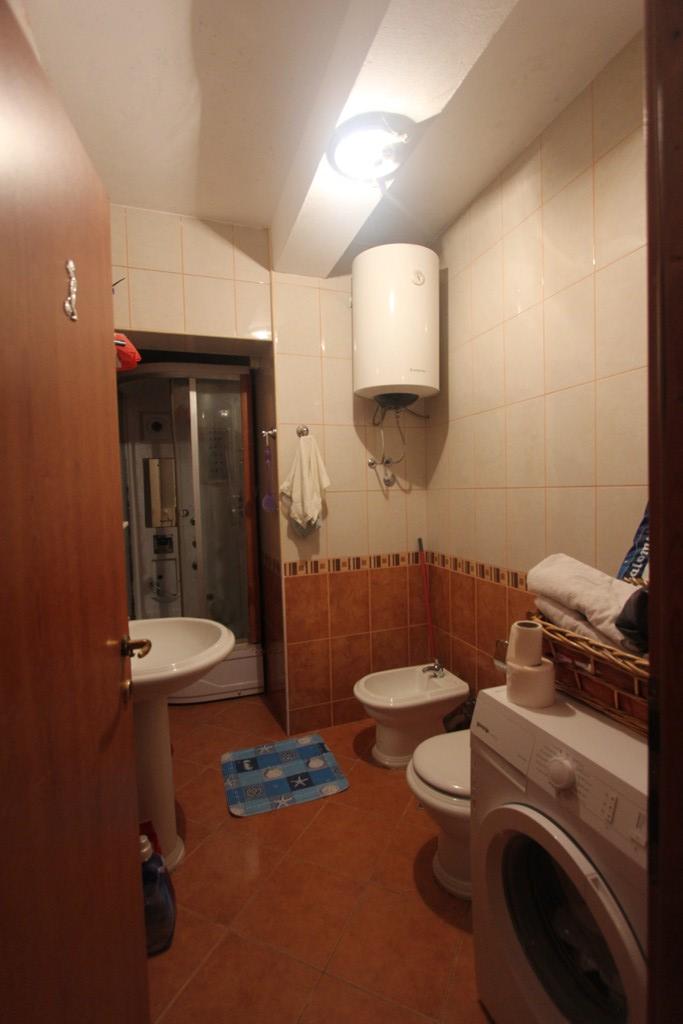 Image of House - 3 Bedrooms - 3 Bathrooms for Sale in Herceg-Novi-Topla-Montenegro, Image 3
