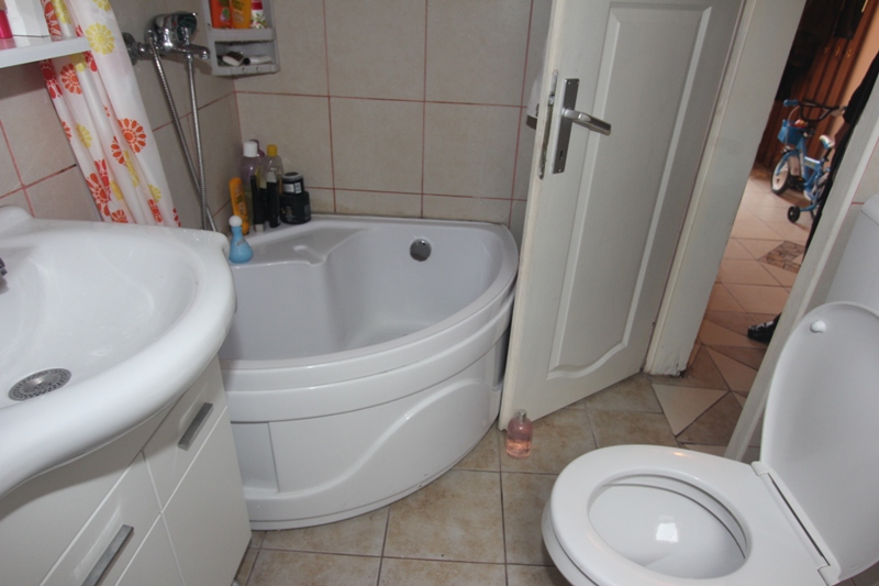 Image of House - 6 Bedrooms - 4 Bathrooms for Sale in Kotor-Kotor-Montenegro, Image 13