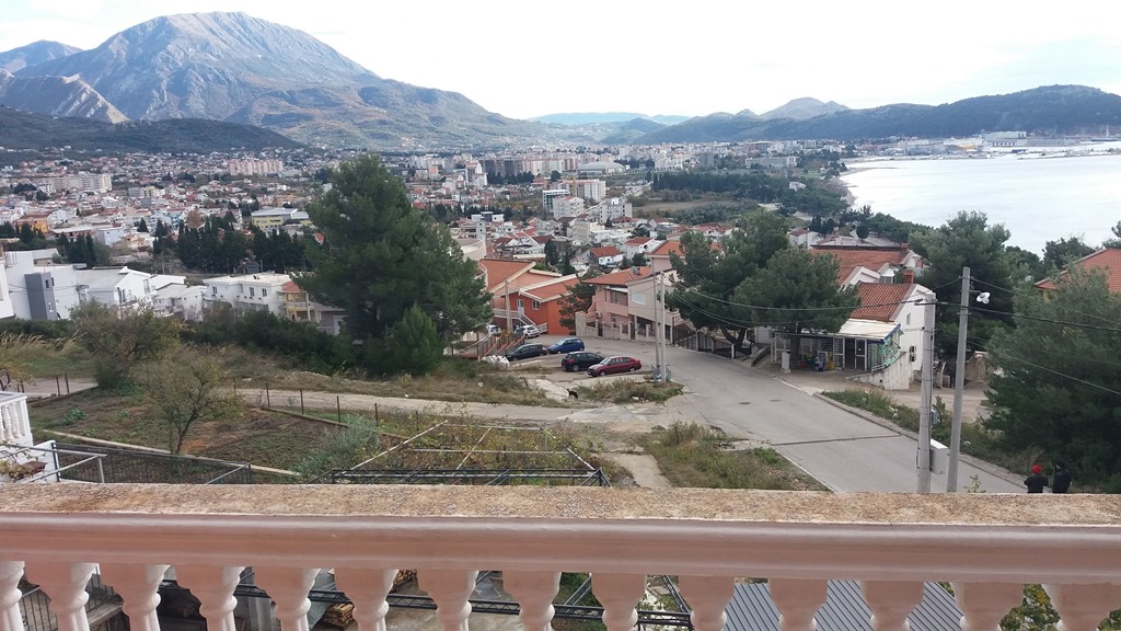 Image of House - 8 Bedrooms - 9 Bathrooms for Sale in Bar-Susanj-Montenegro, Image 4