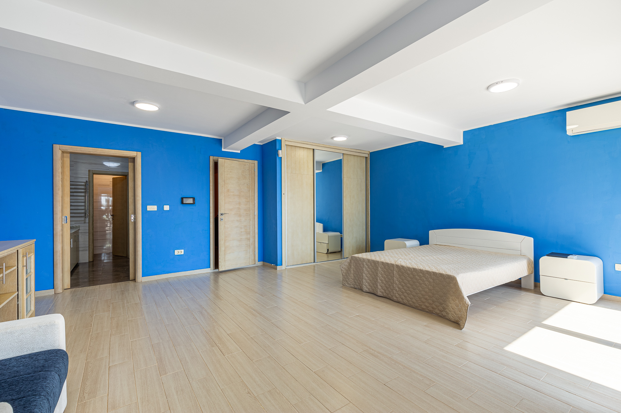 Image of House - 4 Bedrooms - 4 Bathrooms for Sale in Bar-Utjeha-Montenegro, Image 16