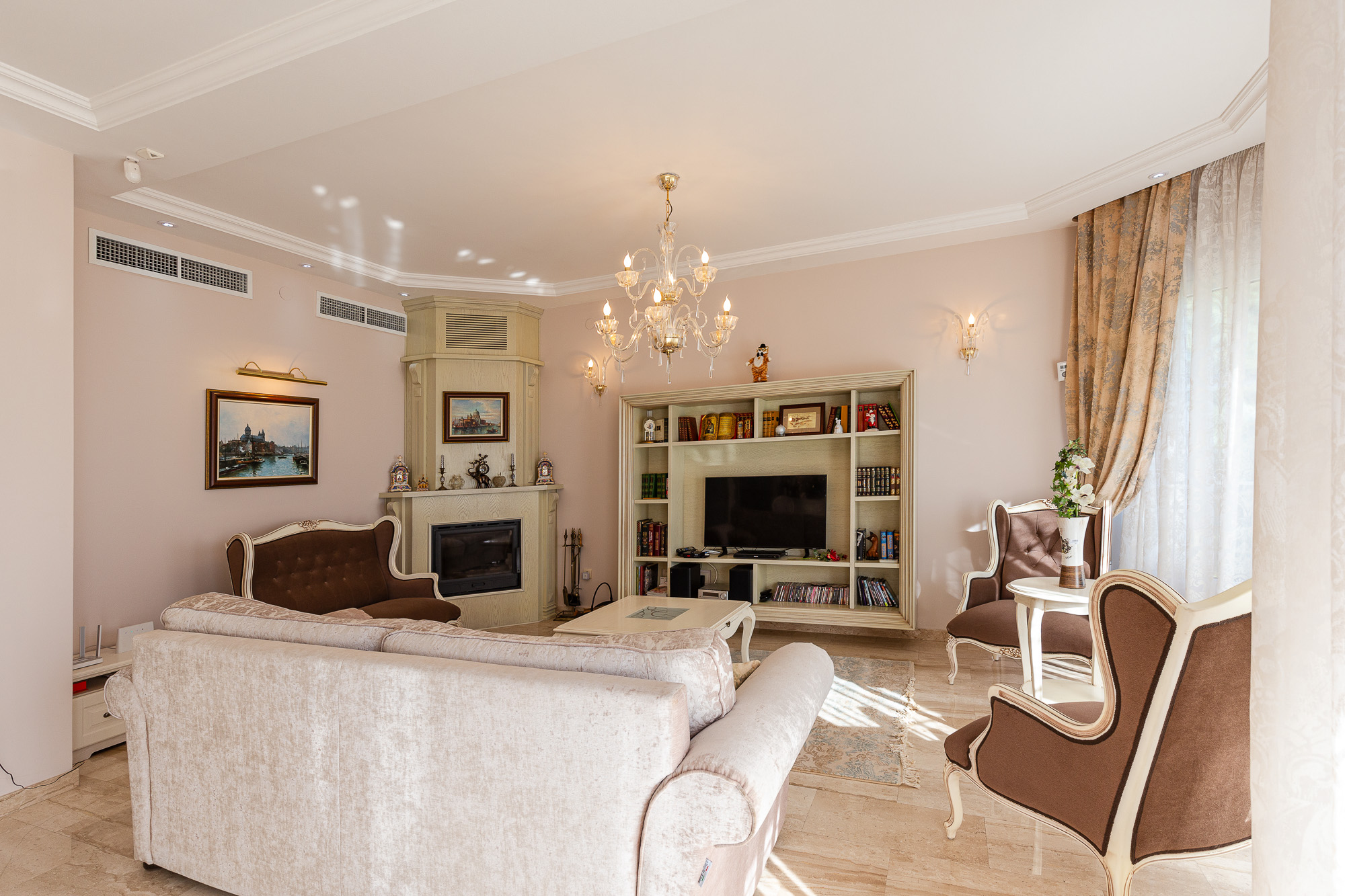 Image of Villa - 4 Bedrooms - 5 Bathrooms for Sale in Budva-Rezevici-Montenegro, Image 23