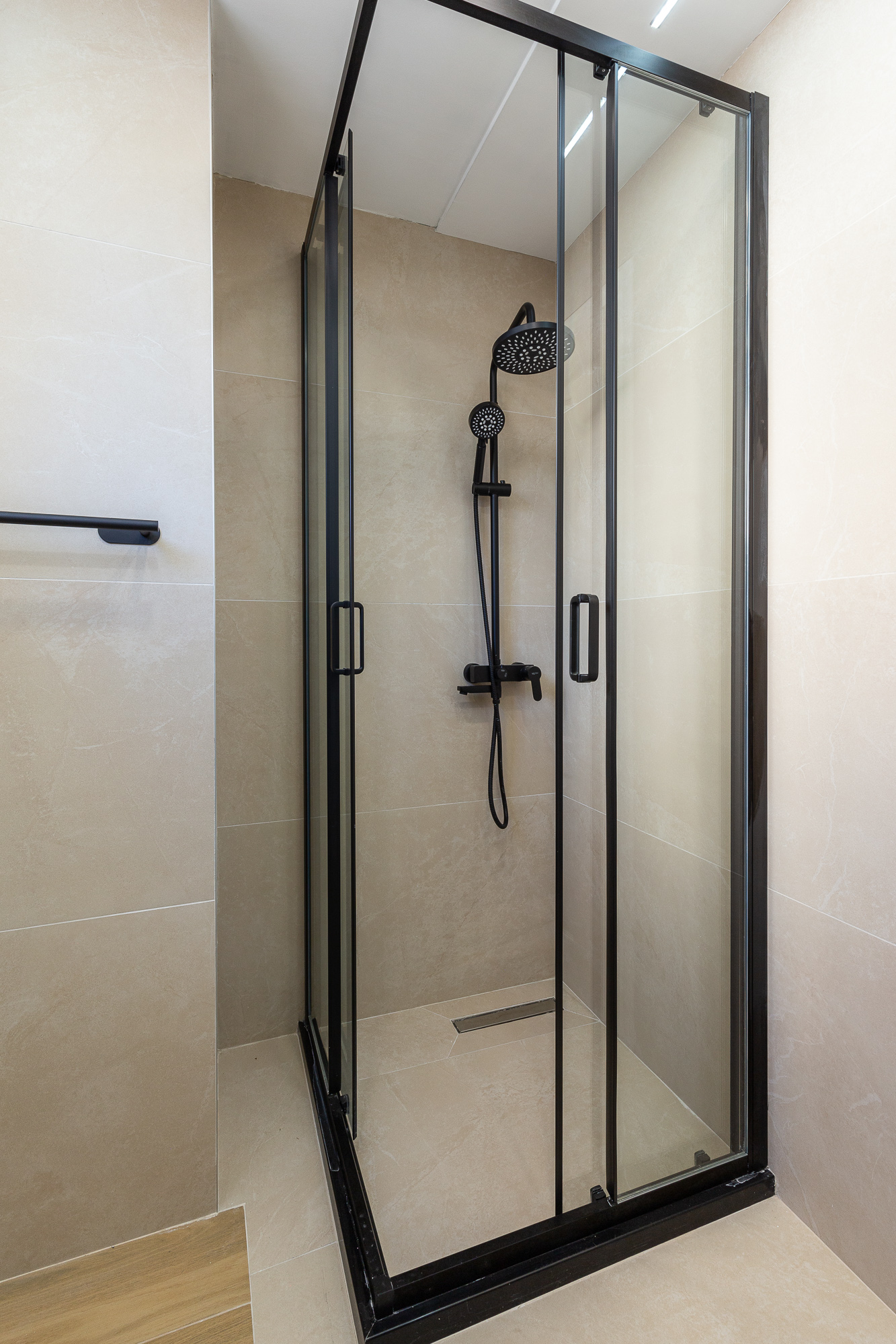 Image of Apartment - 2 Bedrooms - 1 Bathrooms for Sale in Budva-Becici-Montenegro, Image 6