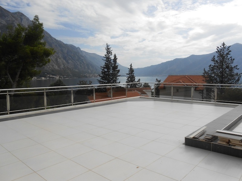 Image of Villa - 8 Bedrooms - 8 Bathrooms for Sale in Kotor-Orahovac-Montenegro, Image 2