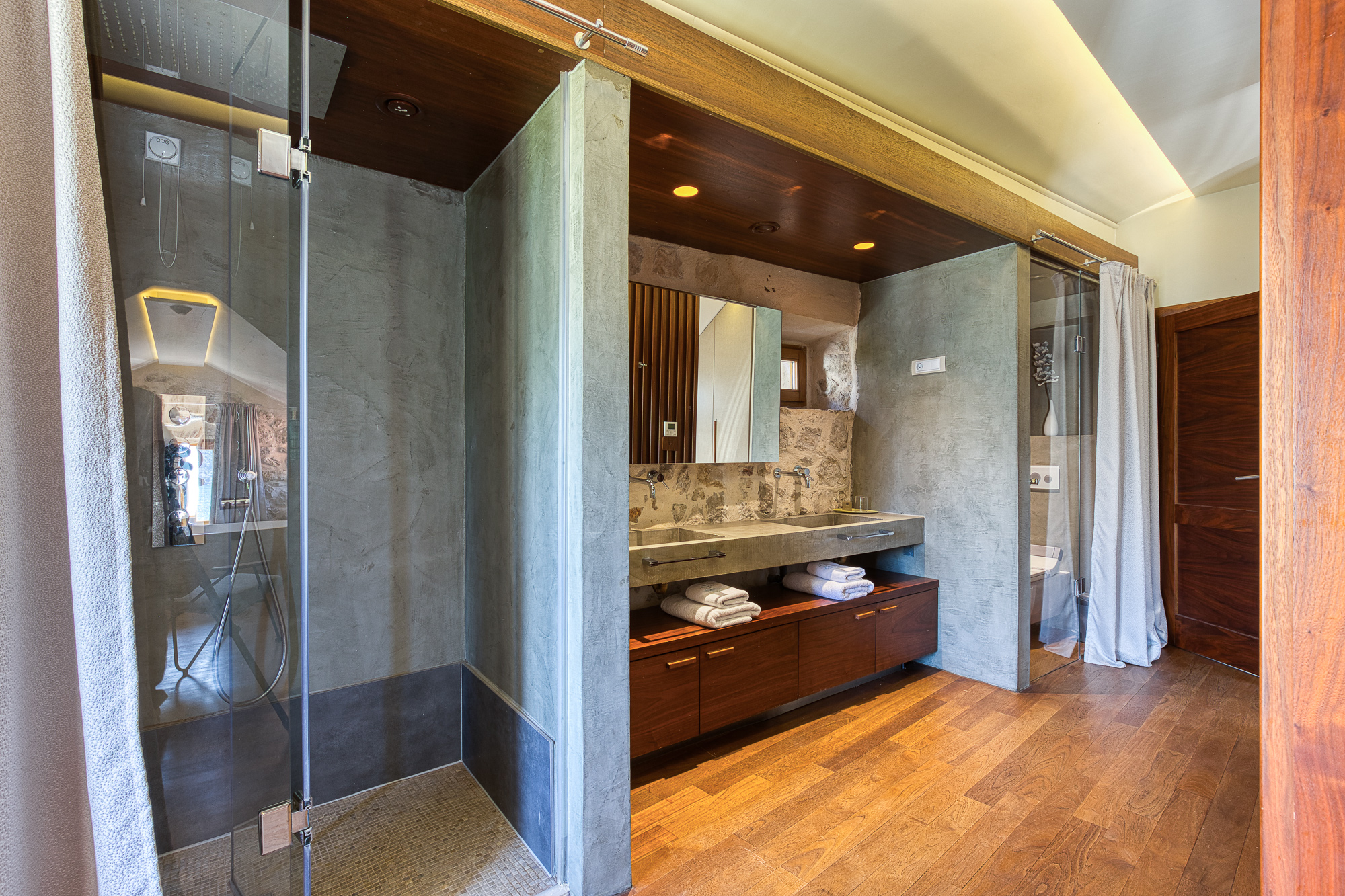 Image of Villa - 7 Bedrooms - 7 Bathrooms for Sale in Kotor-Montenegro, Image 40