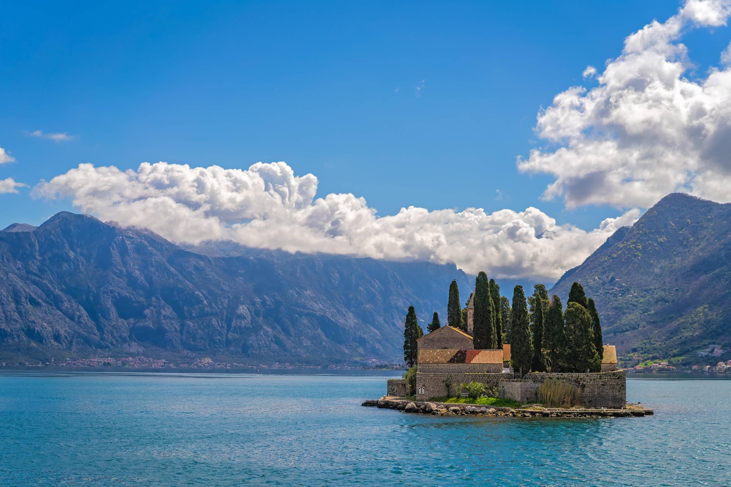 Holiday homes in Montenegro: £1 billion investment for majestic Boka Bay, with 1,500 homes, golf course, marinas and hotels Holiday homes in Montenegro: £1 billion investment for majestic Boka Bay, with 1,500 homes, golf course, marinas and hotels