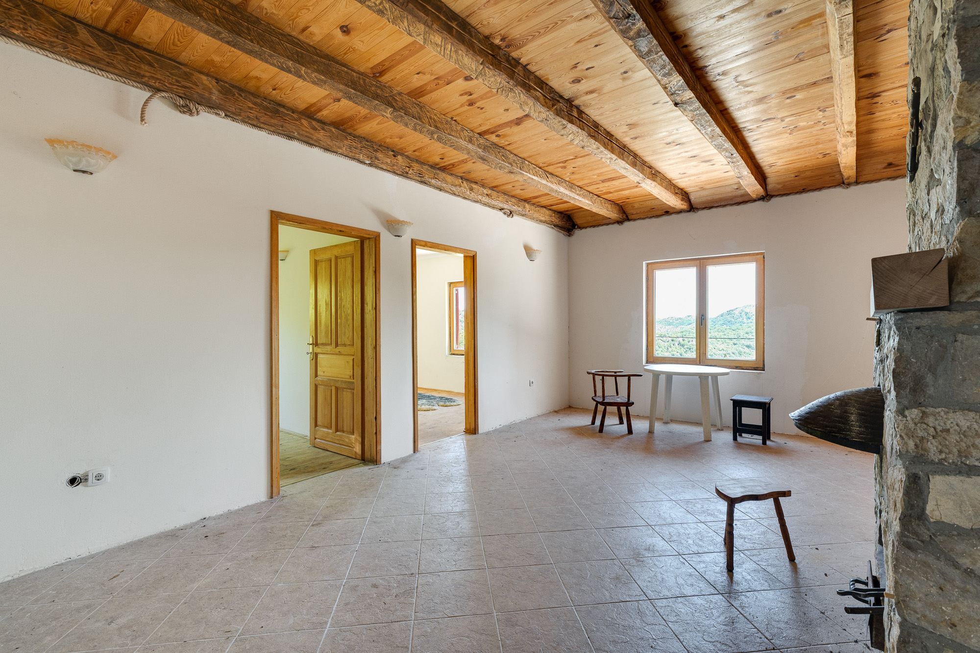 Image of House - 2 Bedrooms - 1 Bathrooms for Sale in Montenegro-Montenegro, Image 5