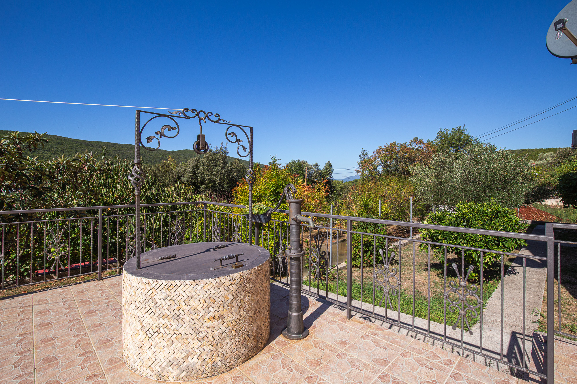 Image of Villa - 4 Bedrooms - 2 Bathrooms for Sale in Kotor-Montenegro, Image 37