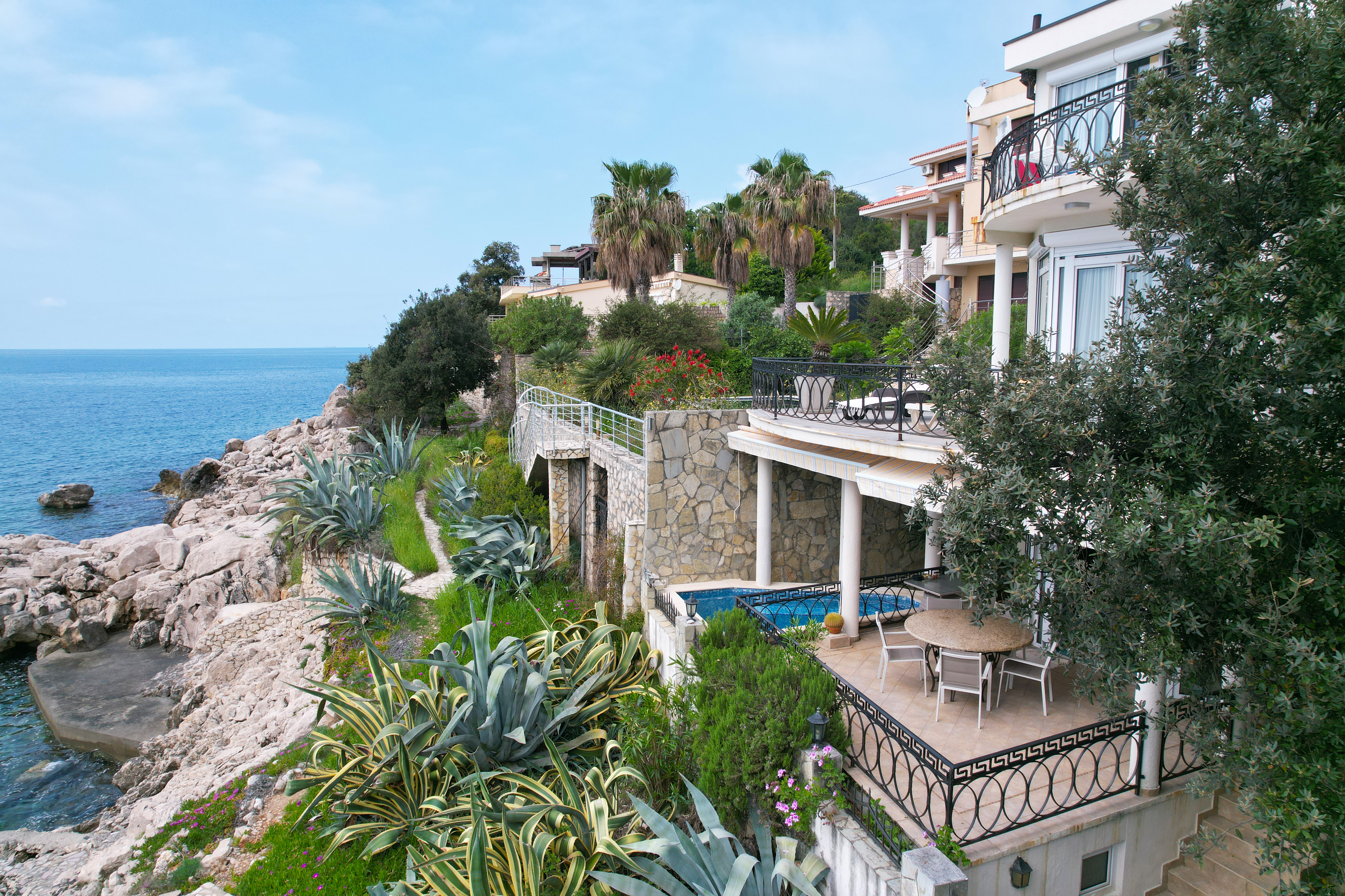 Image of Villa - 5 Bedrooms - 5 Bathrooms for Sale in Bar-Bar-Montenegro, Image 1