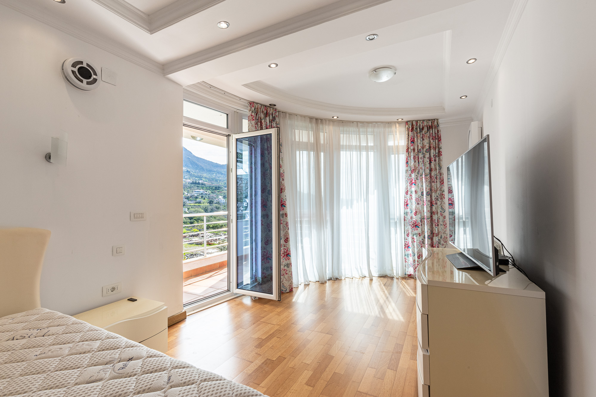 Image of Villa - 3 Bedrooms - 4 Bathrooms for Sale in Bar-Bar-Montenegro, Image 36