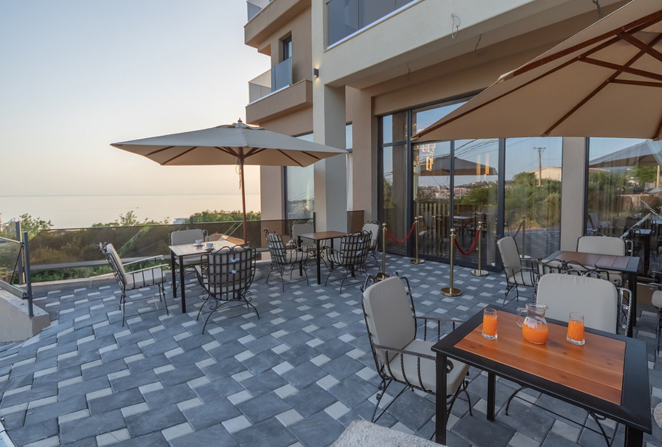 FOR SALE / PARTNERSHIP – HOTEL IN A PRIME LOCATION  Dobre Vode Bar