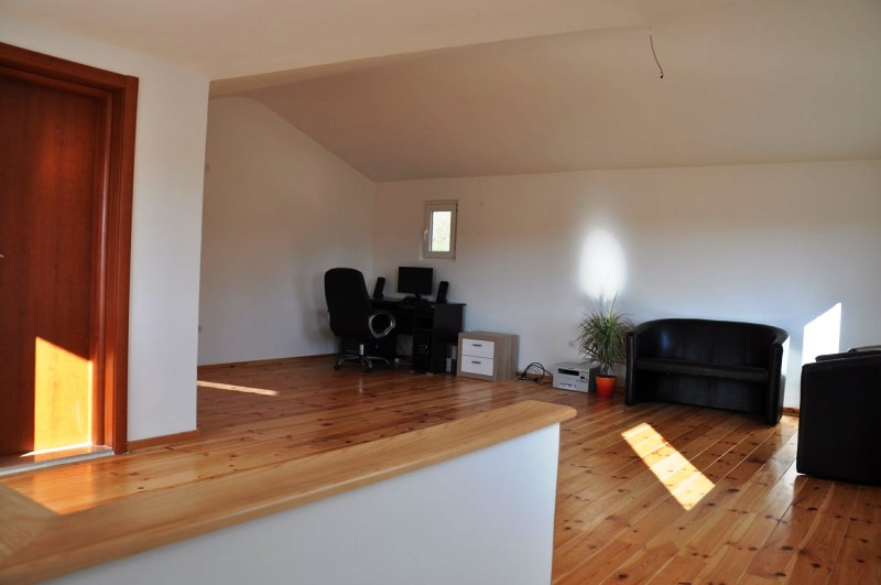 Image of House - 5 Bedrooms - 3 Bathrooms for Sale in Herceg-Novi-Lustica-Montenegro, Image 11
