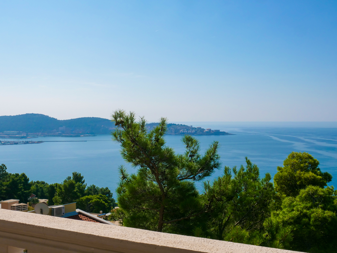 Image of House - 4 Bedrooms - 5 Bathrooms for Sale in Bar-Zeleni Pojas-Montenegro, Image 6