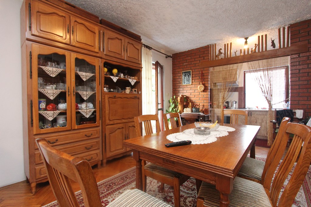 Image of House - 5 Bedrooms for Sale in Herceg-Novi-Herceg Novi-Montenegro, Image 18