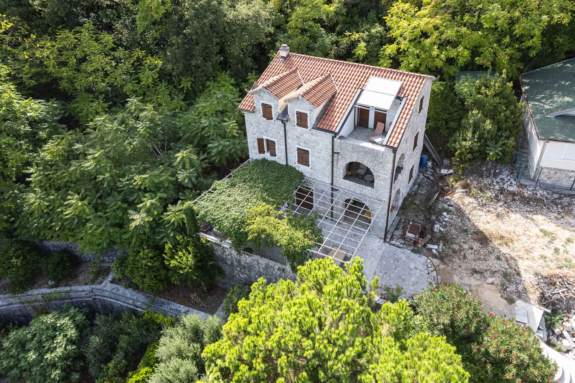 Image of House - 5 Bedrooms - 4 Bathrooms for Sale in Kotor-Strp-Montenegro, Image 2