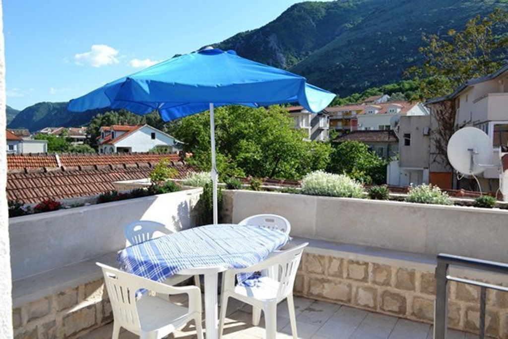 Image of House - 6 Bedrooms - 6 Bathrooms for Sale in Kotor-Prcanj-Montenegro, Image 16
