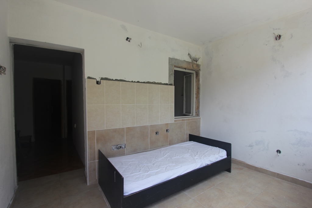 Image of House - 4 Bedrooms - 3 Bathrooms for Sale in Kotor-Kotor-Montenegro, Image 16
