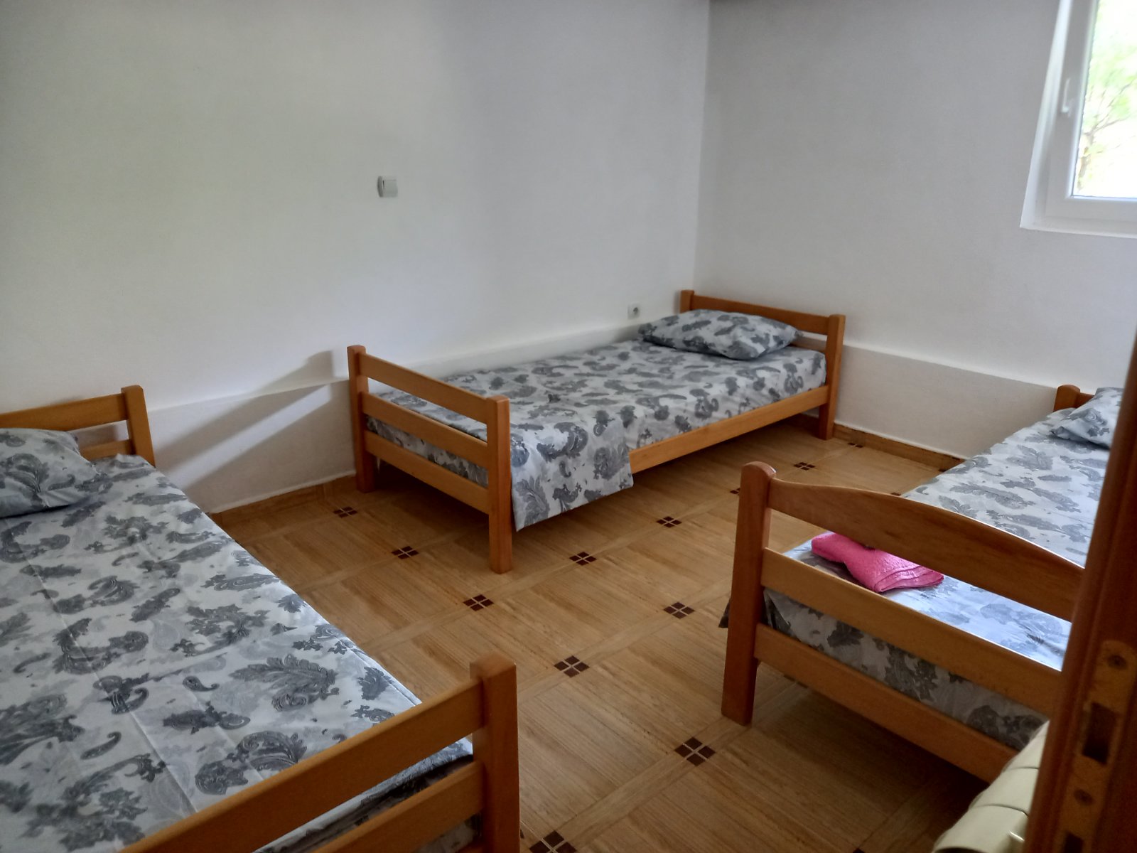 Image of House - 9 Bedrooms - 6 Bathrooms for Sale in Tivat-Tivat-Montenegro, Image 9