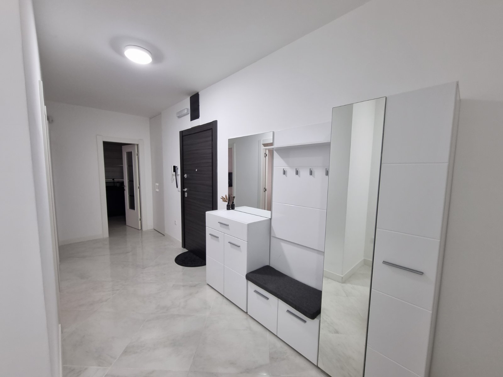 Image of Apartment - 3 Bedrooms - 3 Bathrooms for Sale in Budva-Budva-Montenegro, Image 4