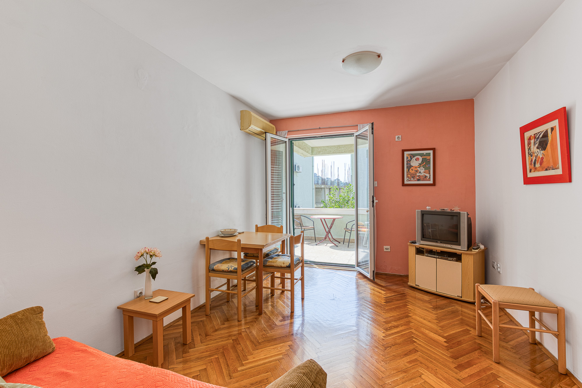 Image of Apartment - 1 Bedrooms - 1 Bathrooms for Sale in Budva-Petrovac-Montenegro, Image 3