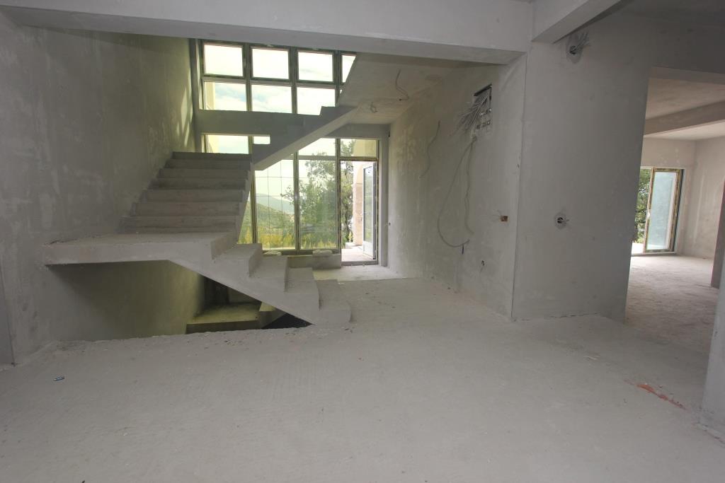 Image of House - 4 Bedrooms - 3 Bathrooms for Sale in Herceg-Novi-Herceg Novi-Montenegro, Image 18