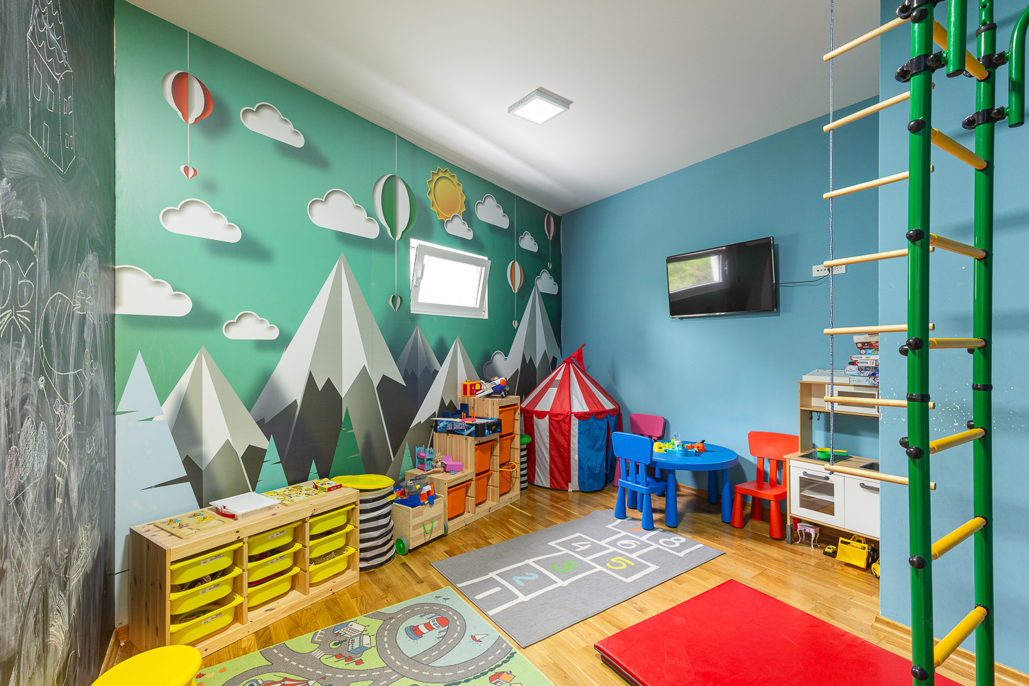 Image of Apartment - 1 Bedrooms - 1 Bathrooms for Sale in Budva-Becici-Montenegro, Image 19