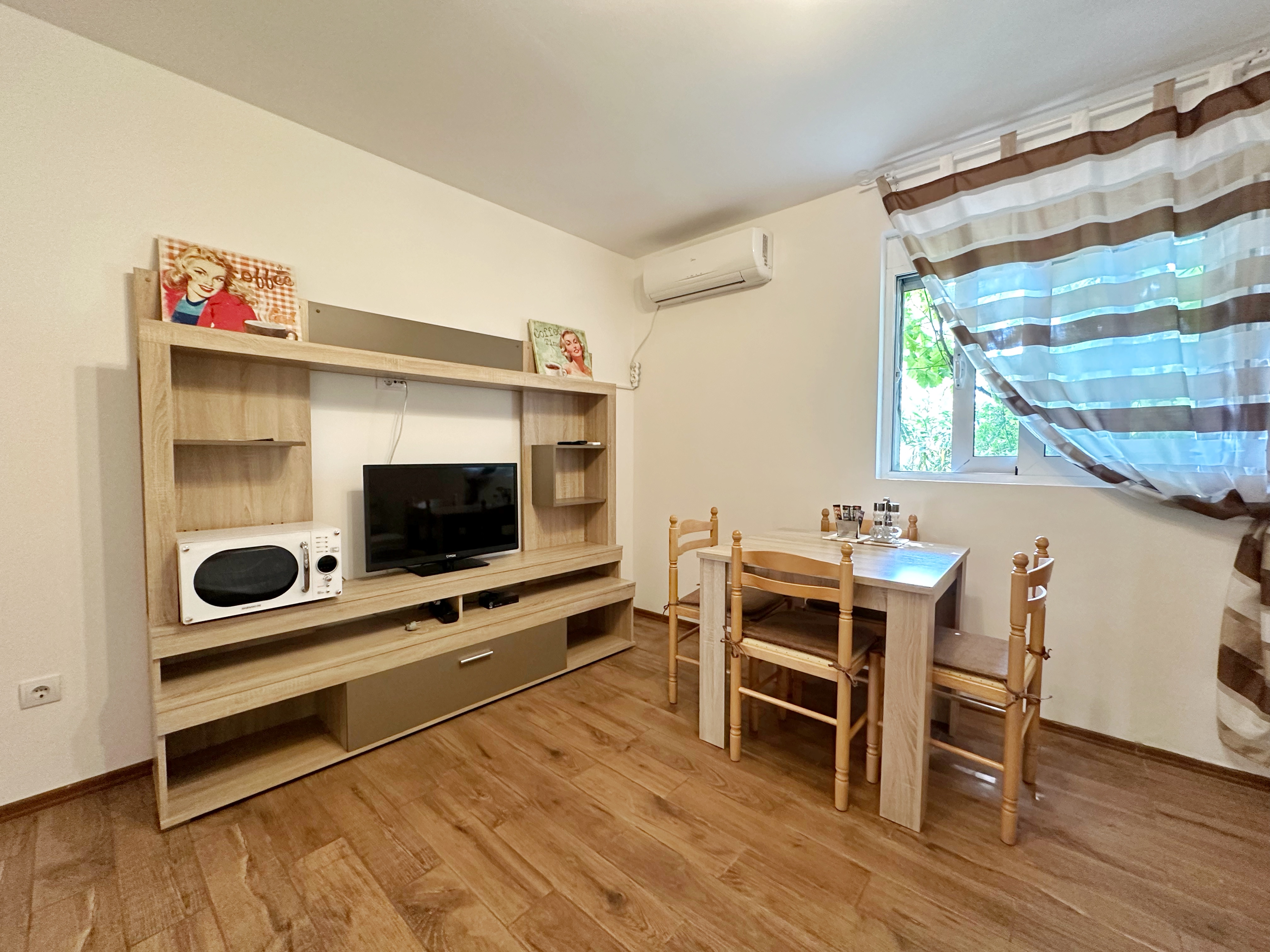 Image of Hotel - 8 Bedrooms - 6 Bathrooms for Sale in Tivat-Lustica-Montenegro, Image 7