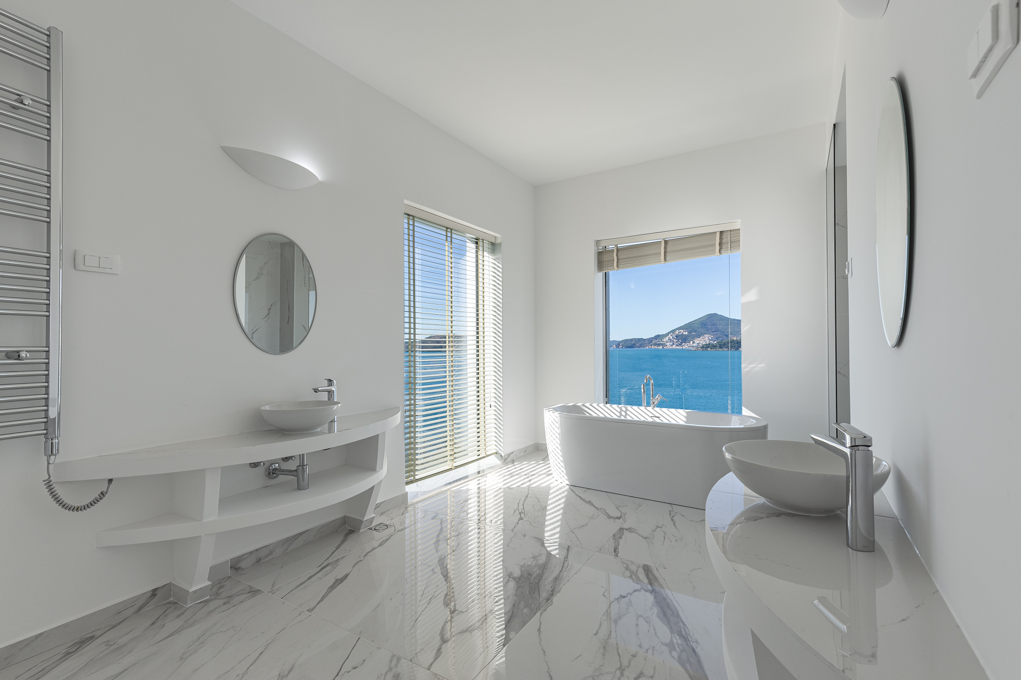 Image of Villa - 4 Bedrooms for Sale in Budva-Kamenovo-Montenegro, Image 24