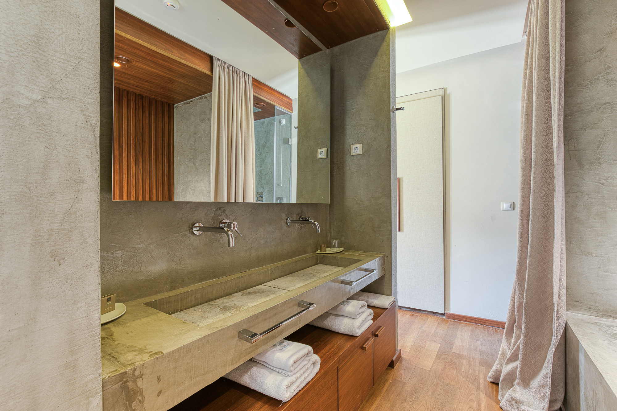 Image of Villa - 7 Bedrooms - 7 Bathrooms for Sale in Kotor-Montenegro, Image 3