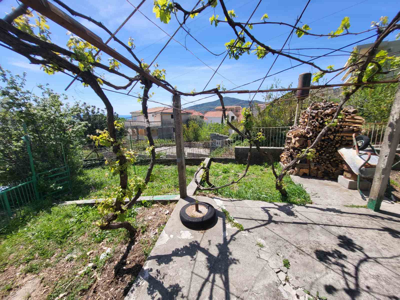 Image of House - 2 Bedrooms - 2 Bathrooms for Sale in Budva-Budva-Montenegro, Image 3