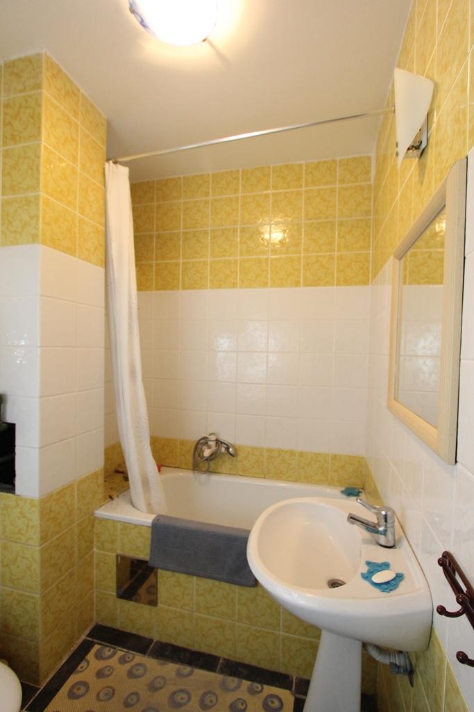 Image of Apartment - 2 Bedrooms - 1 Bathrooms for Sale in Budva-Budva-Montenegro, Image 8