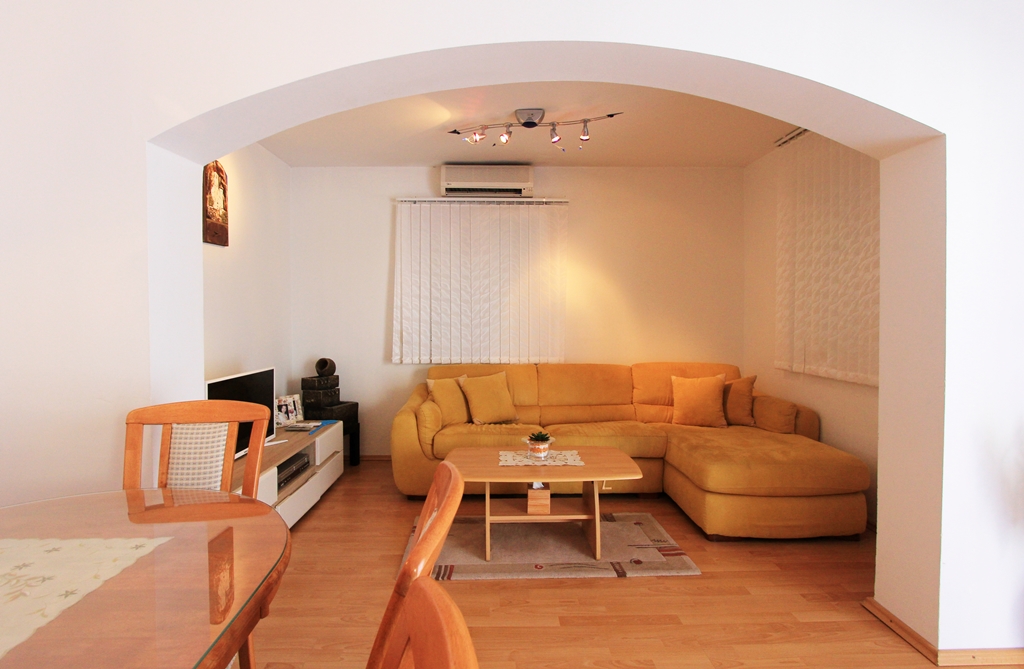 Image of House - 4 Bedrooms - 2 Bathrooms for Sale in Bar-Susanj-Montenegro, Image 2