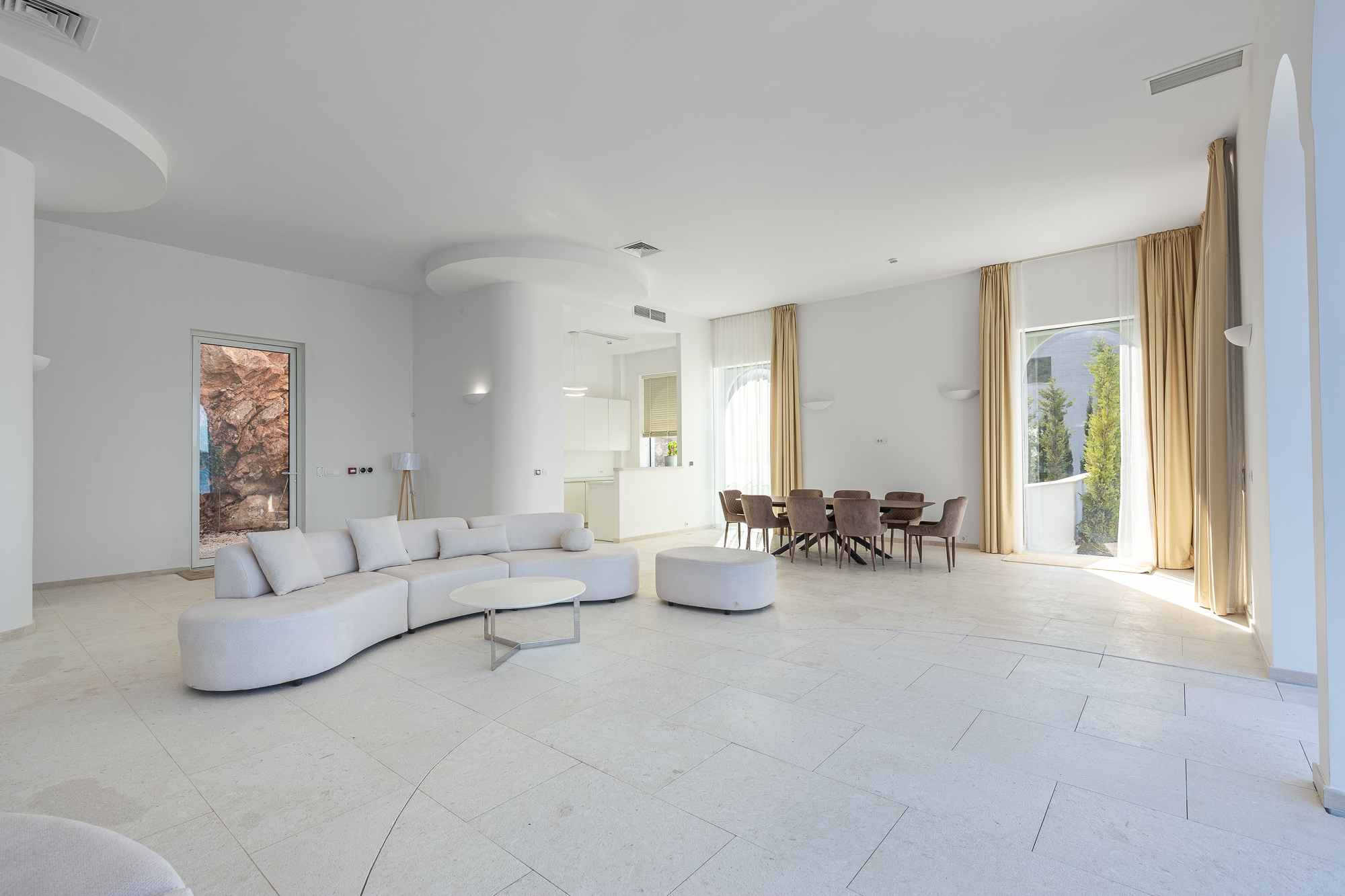 Image of Villa - 4 Bedrooms for Sale in Budva-Kamenovo-Montenegro, Image 49