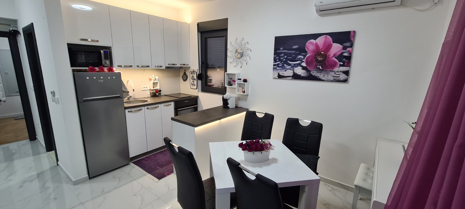 Image of Apartment - 1 Bedrooms - 1 Bathrooms for Sale in Herceg-Novi-Djenovici-Montenegro, Image 3