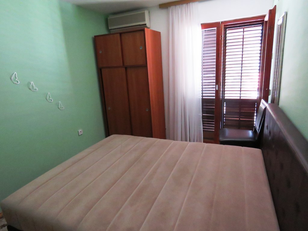 Image of House - 7 Bedrooms - 2 Bathrooms for Sale in Kotor-Dobrota-Montenegro, Image 4