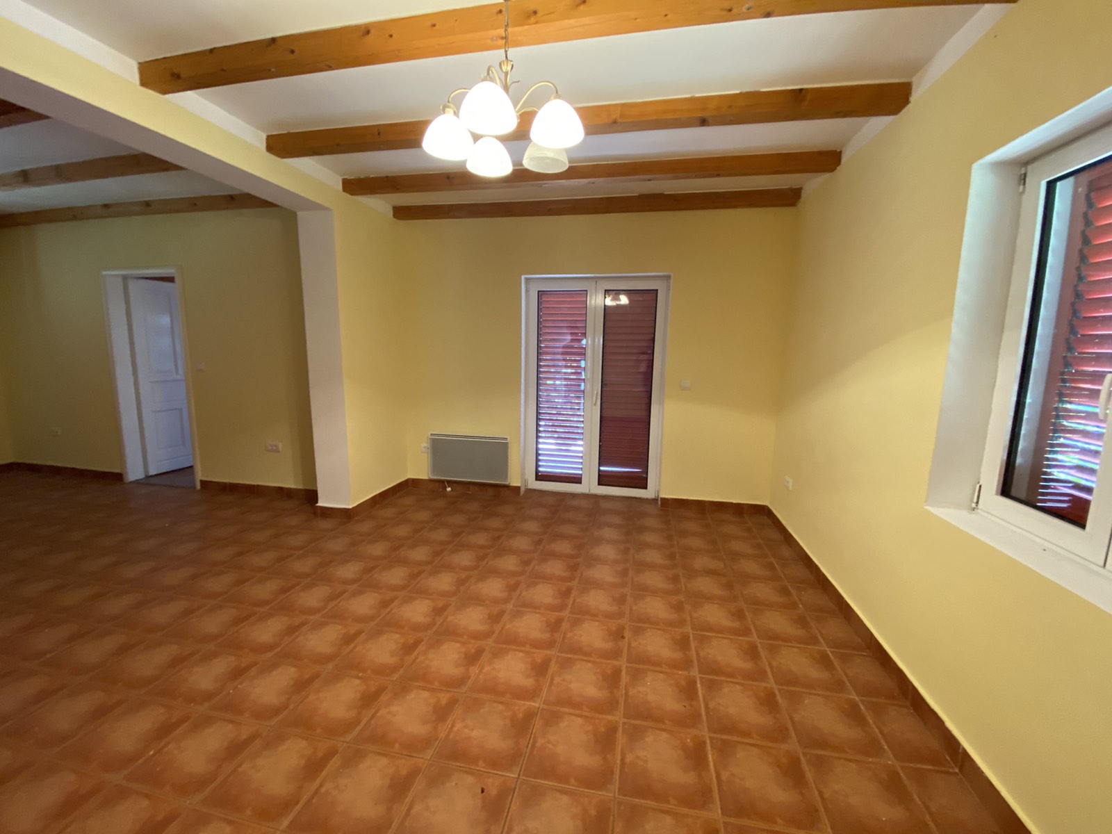 Image of House - 3 Bedrooms - 2 Bathrooms for Sale in Herceg-Novi-Djenovici-Montenegro, Image 4