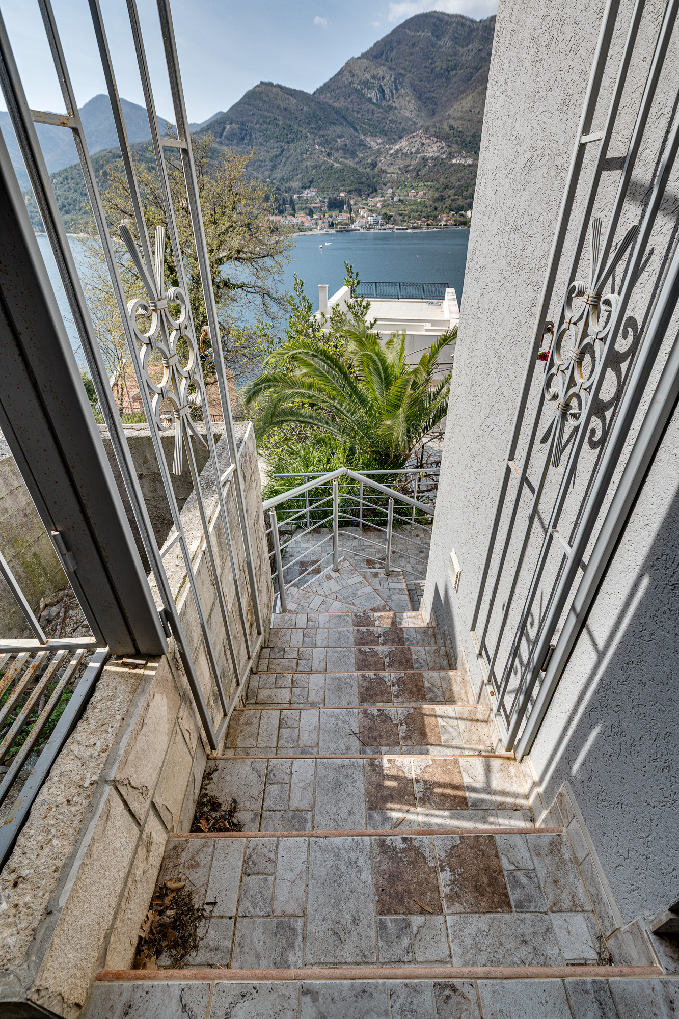  Image of House - 3 Bedrooms - 3 Bathrooms for Residential For Sale in Tivat-Lepetane-Montenegro, Image 11