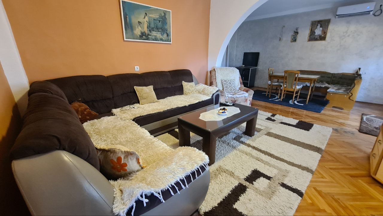 Image of House - 8 Bedrooms - 6 Bathrooms for Sale in Bar-Sutomore-Montenegro, Image 1