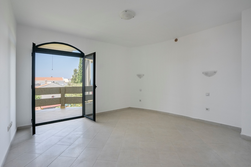 Image of Villa - 4 Bedrooms - 4 Bathrooms for Sale in Bar-Utjeha-Montenegro, Image 6