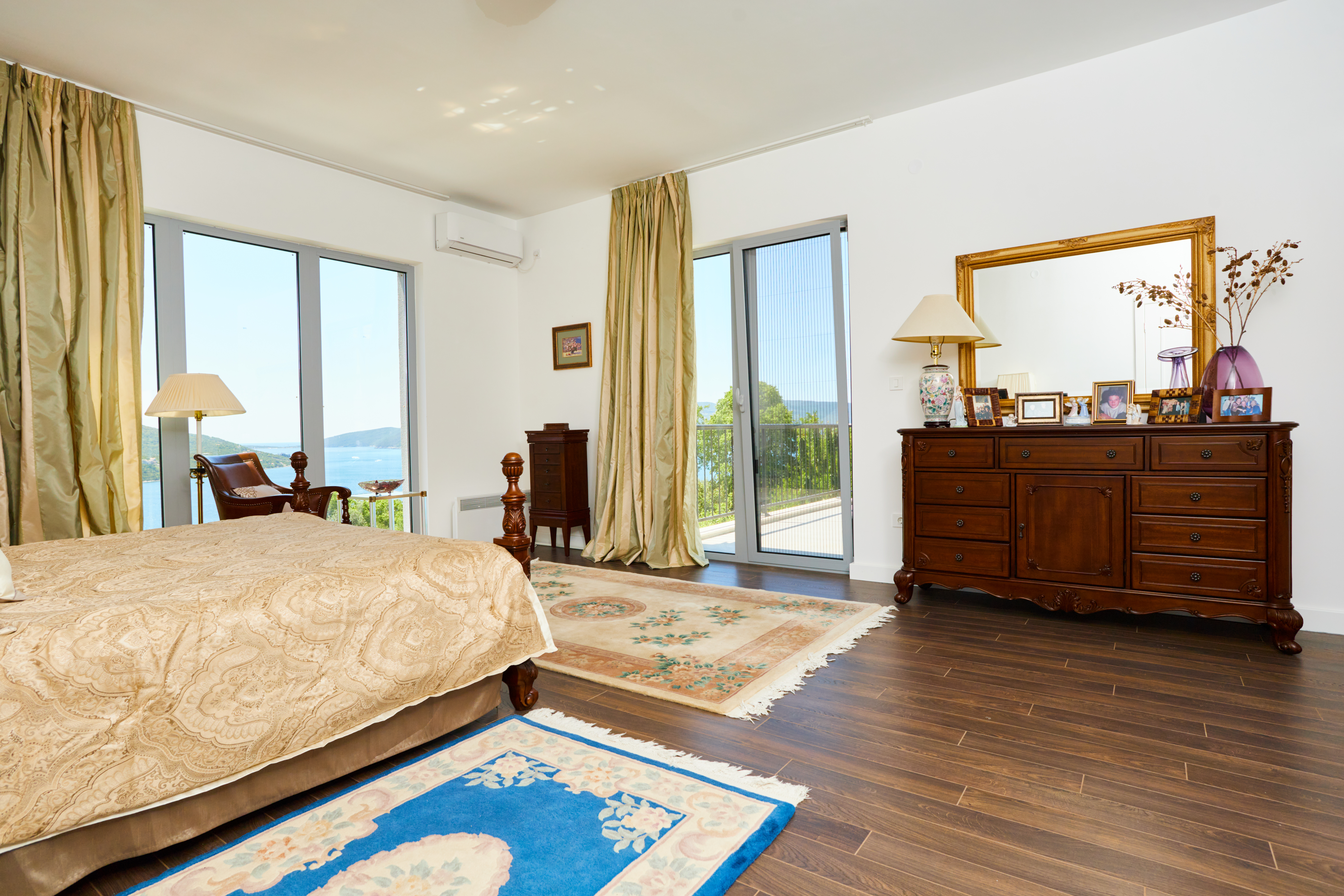 Image of Villa - 4 Bedrooms - 4 Bathrooms for Sale in Herceg-Novi-Kumbor-Montenegro, Image 45