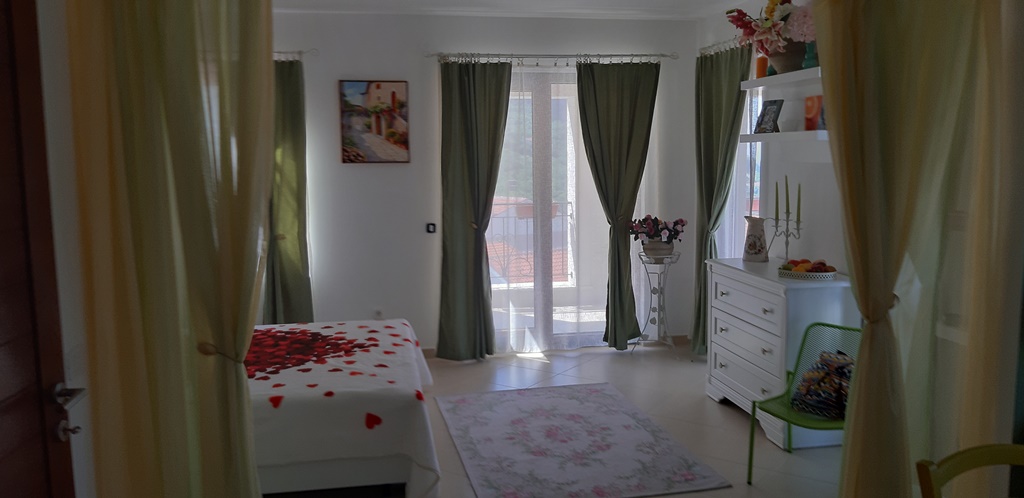 Image of Villa - 4 Bedrooms - 5 Bathrooms for Sale in Budva-Budva-Montenegro, Image 16