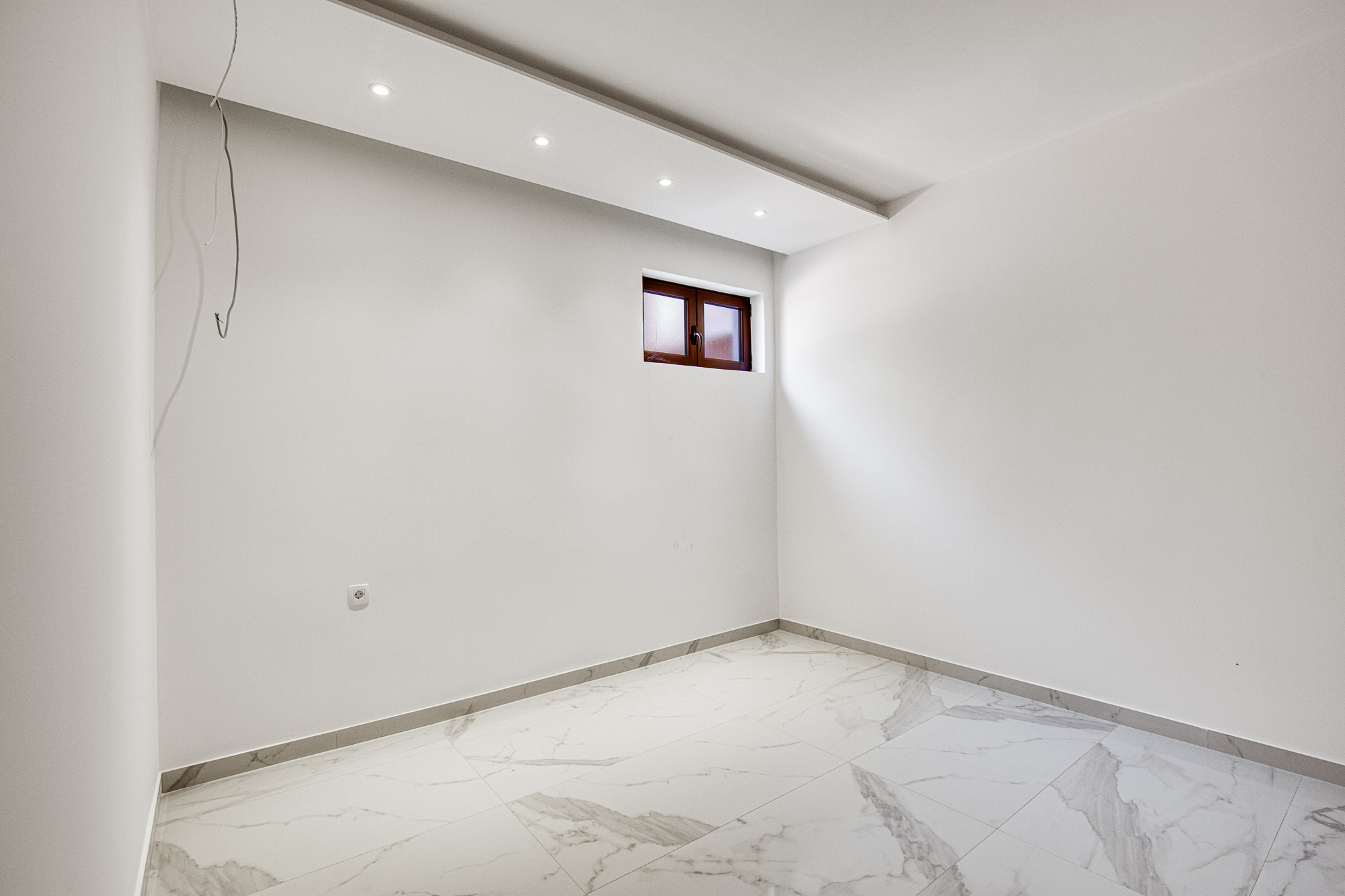 Image of Apartment - 2 Bedrooms - 1 Bathrooms for Sale in Tivat-Tivat-Montenegro, Image 8