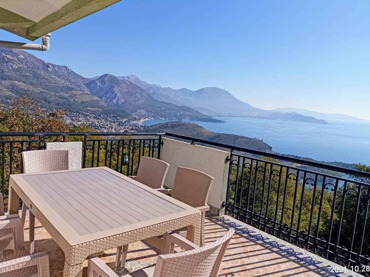 Image of House - 6 Bedrooms - 6 Bathrooms for Sale in Bar-Zagradje-Montenegro, Image 1