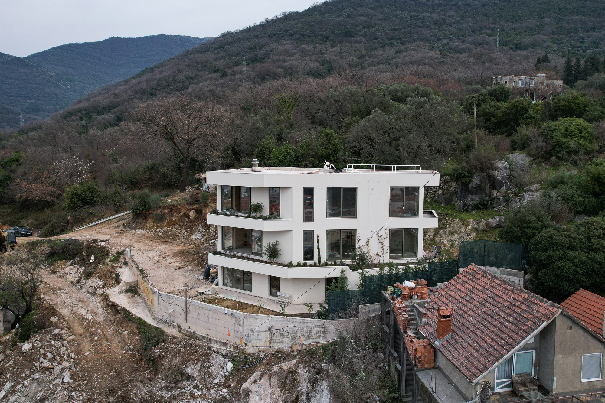 Image of Villa - 4 Bedrooms - 5 Bathrooms for Sale in Tivat-Tivat-Montenegro, Image 7
