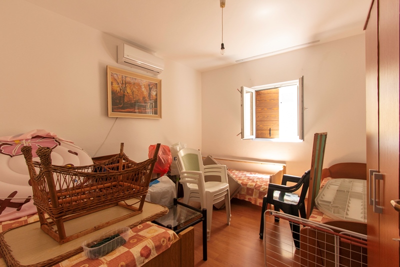 Image of House - 5 Bedrooms - 2 Bathrooms for Sale in Kotor-Ljuta-Montenegro, Image 3